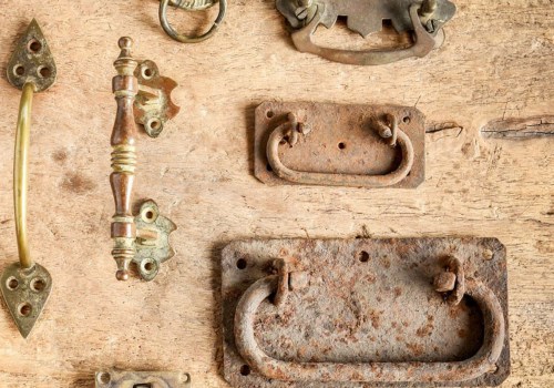 Choosing the Perfect Decorative Hardware for Your Furniture